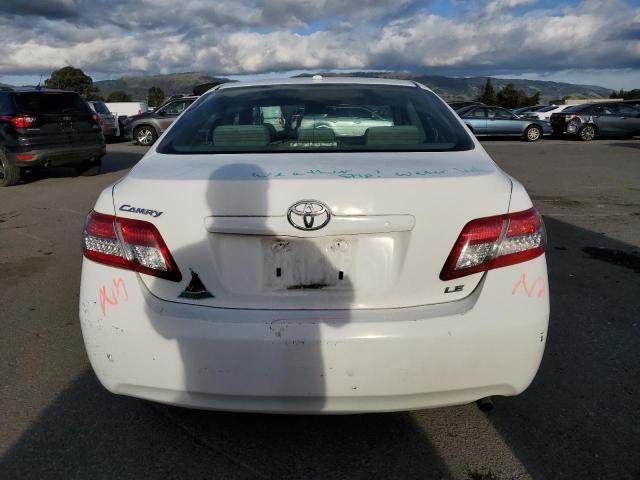 4T1BF3EK8BU654044 - 2011 TOYOTA CAMRY BASE WHITE photo 6