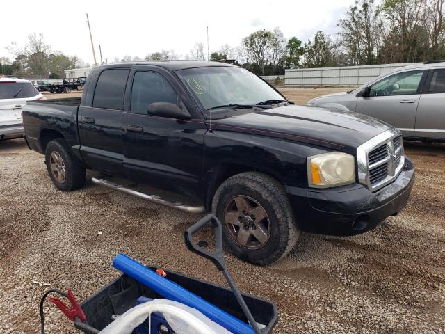 1D7HE58N85S136296 - 2005 DODGE DAKOTA QUAD LARAMIE BLACK photo 4