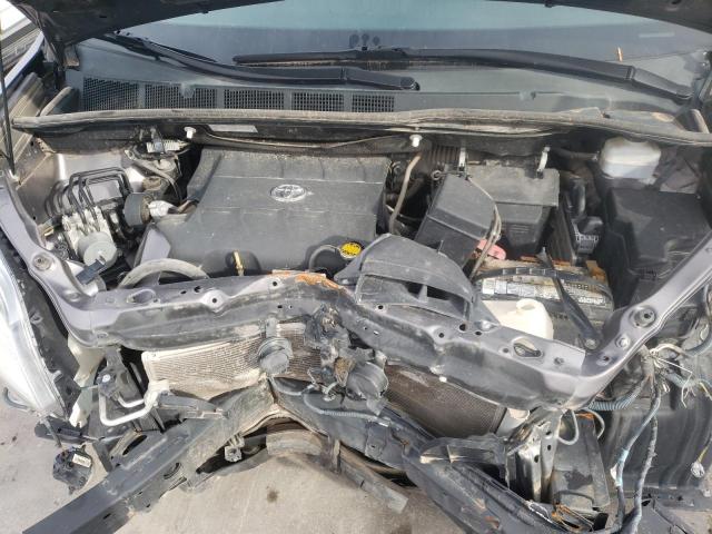 5TDYK3DC0FS641738 - 2015 TOYOTA SIENNA XLE GRAY photo 12