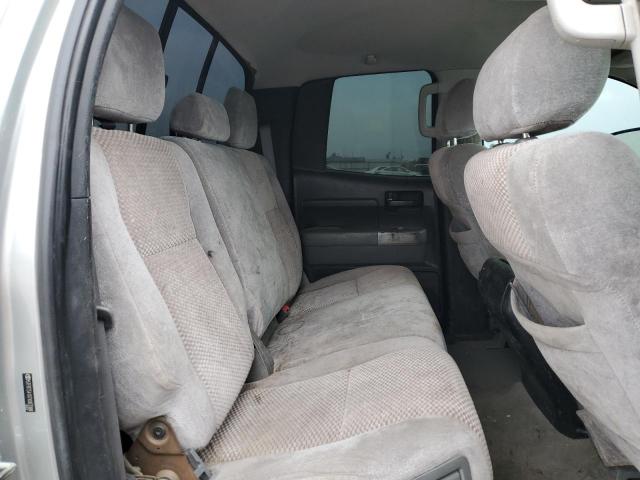 5TFRT541X7X003388 - 2007 TOYOTA TUNDRA DOUBLE CAB SR5 SILVER photo 10