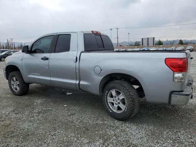 5TFRT541X7X003388 - 2007 TOYOTA TUNDRA DOUBLE CAB SR5 SILVER photo 2