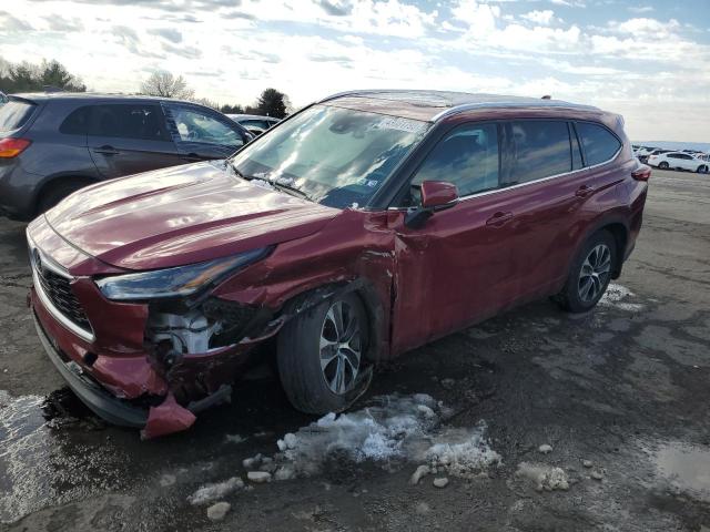 5TDGZRBH8MS132650 - 2021 TOYOTA HIGHLANDER XLE RED photo 1