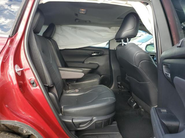 5TDGZRBH8MS132650 - 2021 TOYOTA HIGHLANDER XLE RED photo 11