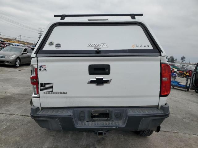 1GCPTEE1XJ1105919 - 2018 CHEVROLET COLORADO ZR2 WHITE photo 6