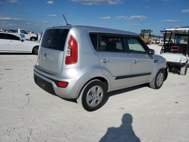 KNDJT2A55D7558294 - 2013 KIA SOUL SILVER photo 3