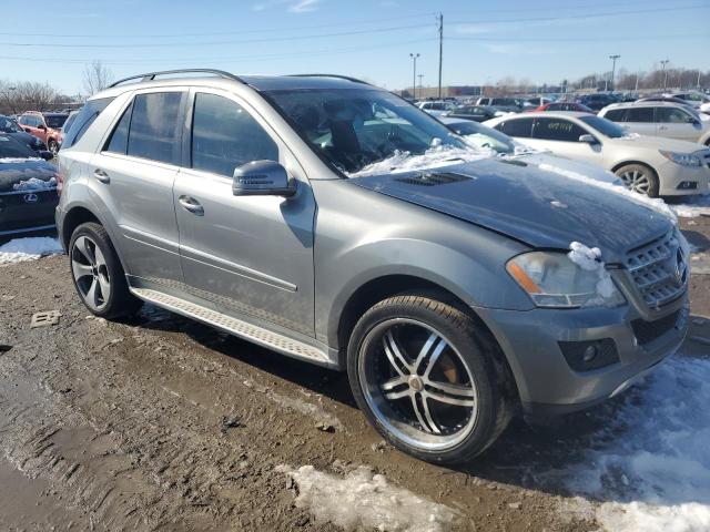 4JGBB8GB1BA701616 - 2011 MERCEDES-BENZ ML 350 4MATIC BLACK photo 4