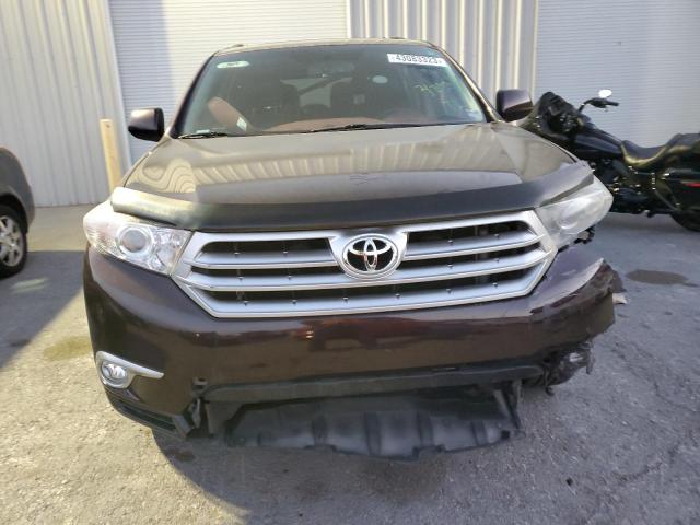 5TDZK3EH0CS064316 - 2012 TOYOTA HIGHLANDER BASE Bordeaux photo 5