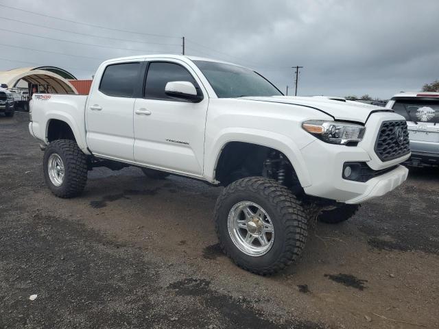 5TFCZ5AN5LX227948 - 2020 TOYOTA TACOMA DOUBLE CAB WHITE photo 4