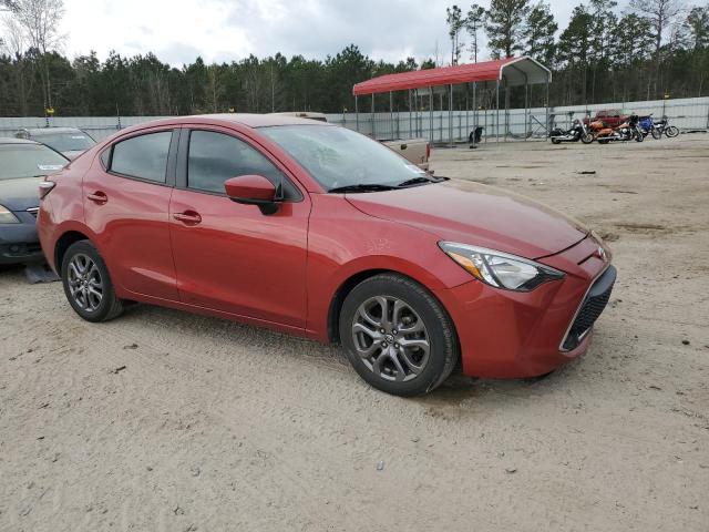 3MYDLBYV0KY521637 - 2019 TOYOTA YARIS L RED photo 4