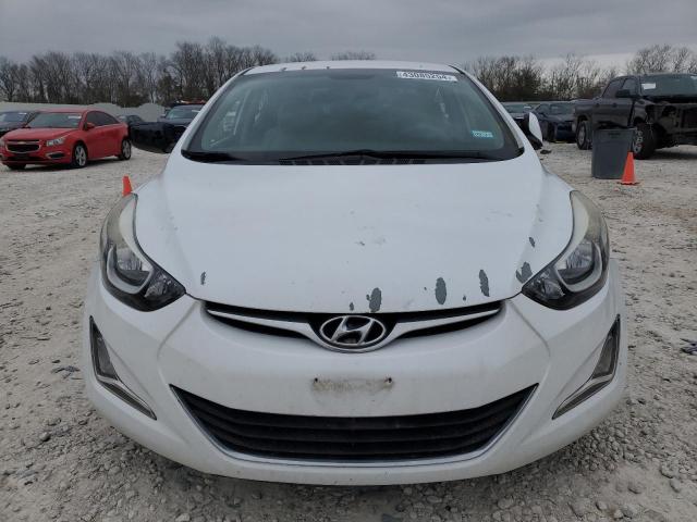 5NPDH4AEXFH590795 - 2015 HYUNDAI ELANTRA SE WHITE photo 5