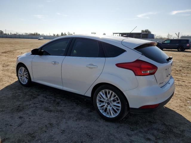 1FADP3N29JL249749 - 2018 FORD FOCUS TITANIUM WHITE photo 2