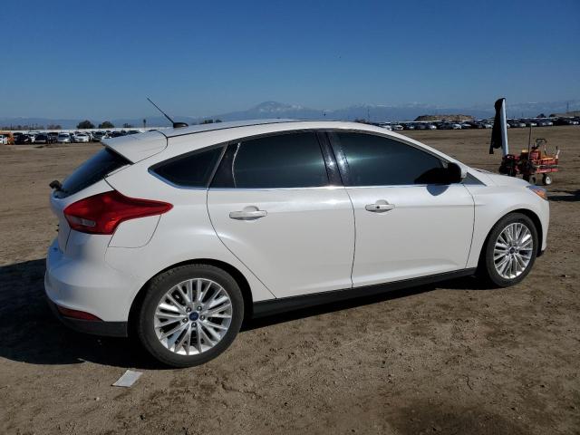 1FADP3N29JL249749 - 2018 FORD FOCUS TITANIUM WHITE photo 3