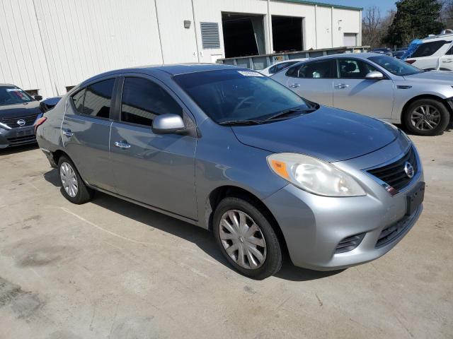 3N1CN7AP2CL897707 - 2012 NISSAN VERSA S GRAY photo 4