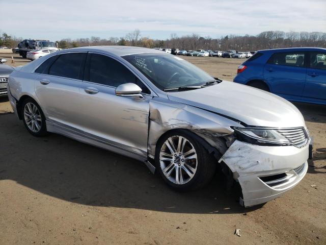 3LN6L2G93DR808362 - 2013 LINCOLN MKZ SILVER photo 4