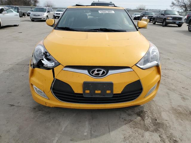 KMHTC6AD4GU303211 - 2016 HYUNDAI VELOSTER YELLOW photo 5