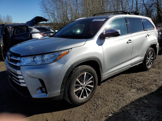 2017 TOYOTA HIGHLANDER SE, 