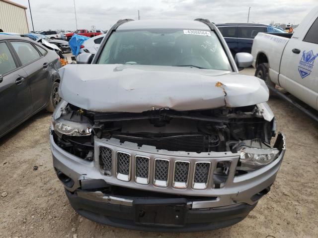 1C4NJCEA4GD735296 - 2016 JEEP COMPASS LATITUDE SILVER photo 5