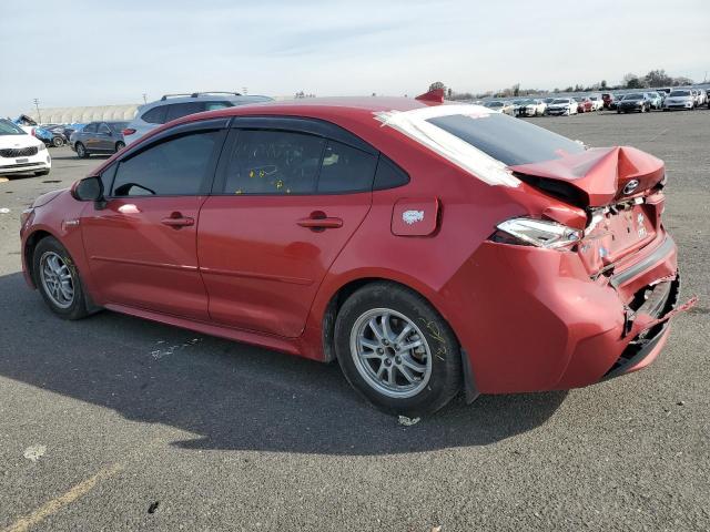 JTDEAMDE9MJ021249 - 2021 TOYOTA COROLLA LE RED photo 2