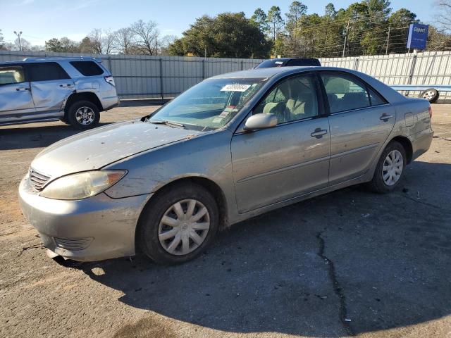 4T1BE32KX5U611076 - 2005 TOYOTA CAMRY LE SILVER photo 1