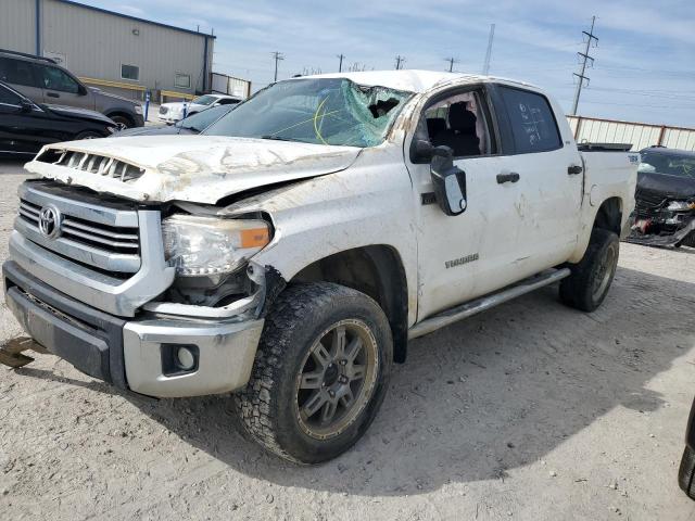 5TFDW5F1XHX590871 - 2017 TOYOTA TUNDRA CREWMAX SR5 WHITE photo 1