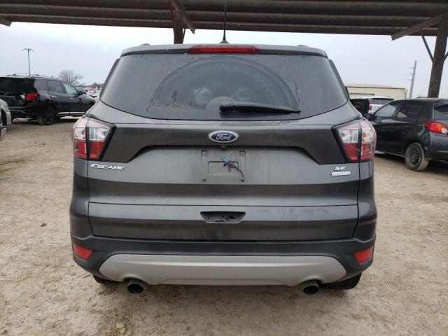 1FMCU0GDXJUB00817 - 2018 FORD ESCAPE SE GRAY photo 6