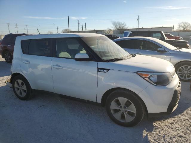 KNDJN2A25G7393772 - 2016 KIA SOUL WHITE photo 4