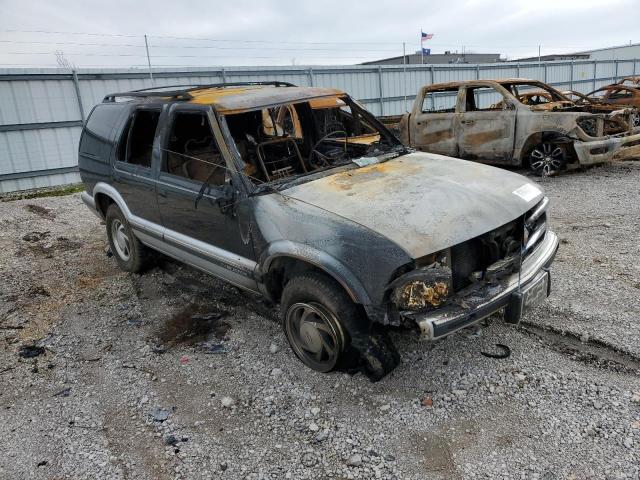 1GNDT13W3T2268099 - 1996 CHEVROLET BLAZER BURN photo 4