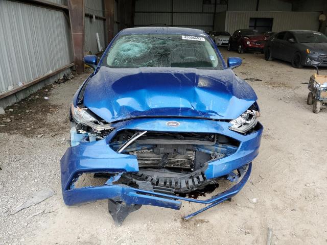 3FA6P0LU4HR385052 - 2017 FORD FUSION SE HYBRID BLUE photo 5