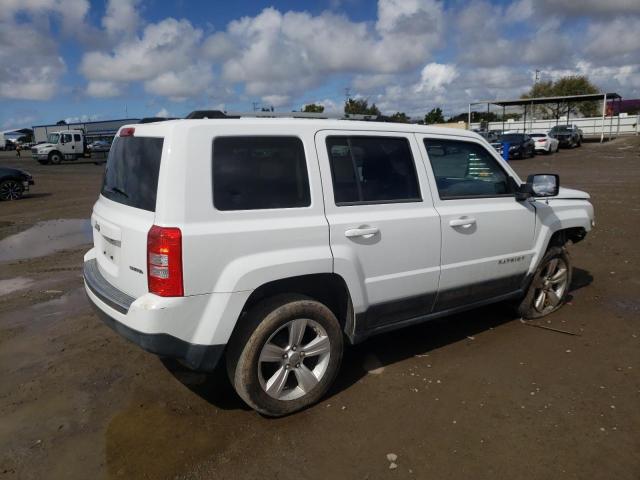 1C4NJPCB4DD102750 - 2013 JEEP PATRIOT LIMITED WHITE photo 3