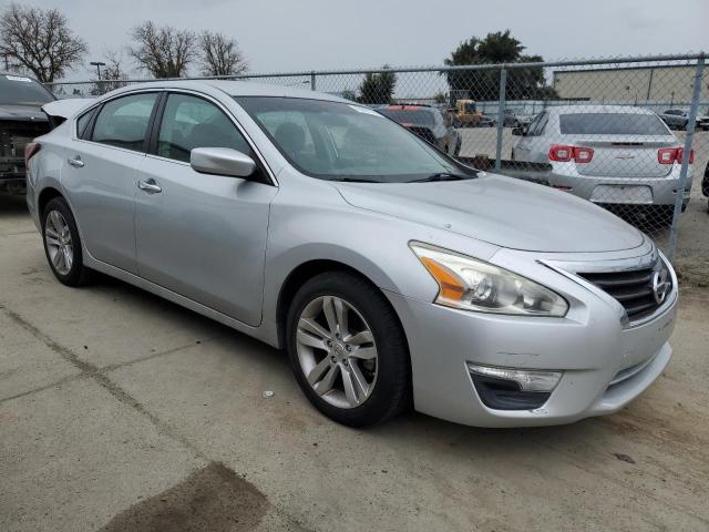 1N4AL3AP1DN528797 - 2013 NISSAN ALTIMA 2.5 SILVER photo 4