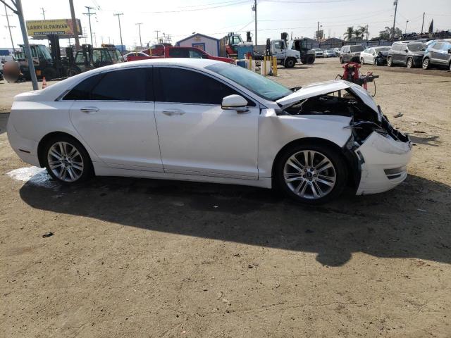 3LN6L2LU2ER816464 - 2014 LINCOLN MKZ HYBRID WHITE photo 4