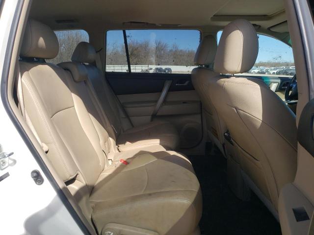 5TDZK3EH4CS082785 - 2012 TOYOTA HIGHLANDER BASE أبيض صورة 11