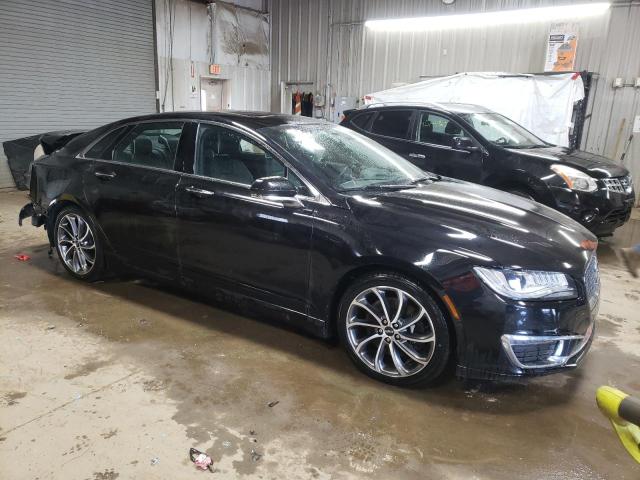 3LN6L5FC2HR614992 - 2017 LINCOLN MKZ RESERVE BLACK photo 4