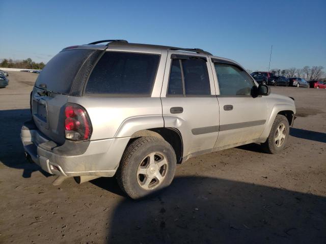 1GNDT13S352242120 - 2005 CHEVROLET TRAILBLAZE LS SILVER photo 3