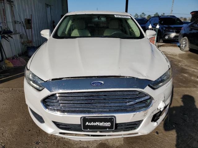 3FA6P0H70DR290985 - 2013 FORD FUSION SE WHITE photo 5