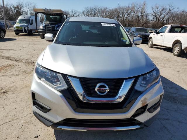 KNMAT2MT1HP529987 - 2017 NISSAN ROGUE S SILVER photo 5