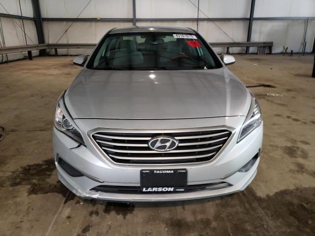 5NPE24AF9GH317959 - 2016 HYUNDAI SONATA SE SILVER photo 5