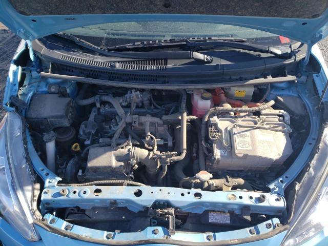 JTDKDTB33G1131174 - 2016 TOYOTA PRIUS C BLUE photo 11