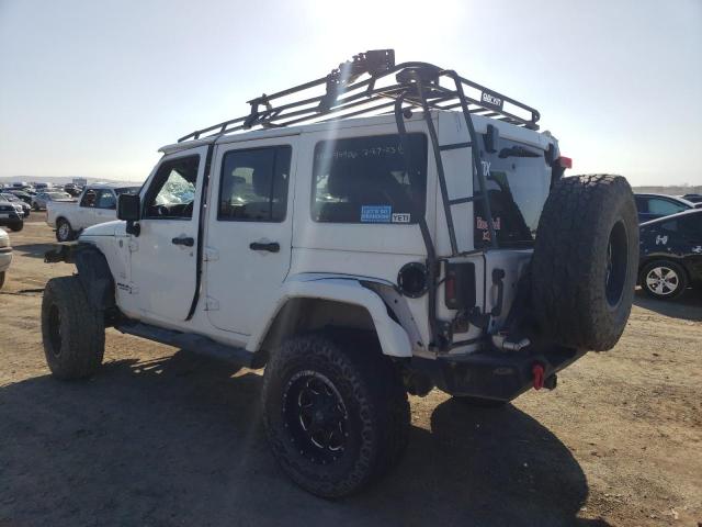 1C4HJWEGXCL169325 - 2012 JEEP WRANGLER U SAHARA WHITE photo 2