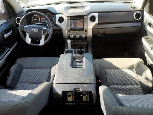 5TFRM5F1XFX087608 - 2015 TOYOTA TUNDRA DOUBLE CAB SR/SR5 SILVER photo 8