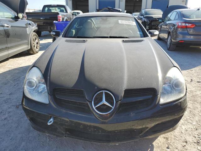 WDBWK56F05F040983 - 2005 MERCEDES-BENZ SLK 350 BLACK photo 5