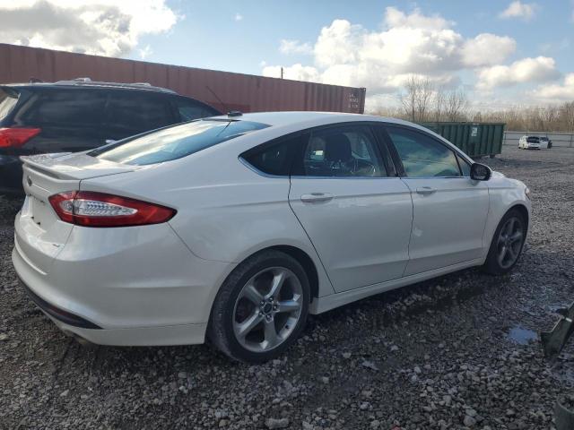 1FA6P0H77F5107944 - 2015 FORD FUSION SE WHITE photo 3