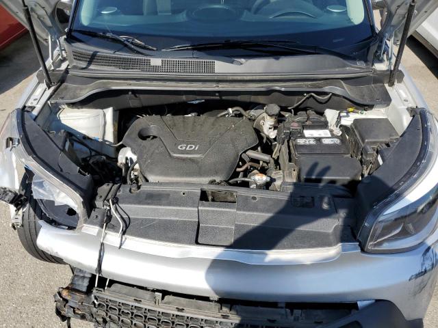 KNDJN2A21G7864039 - 2016 KIA SOUL SILVER photo 11