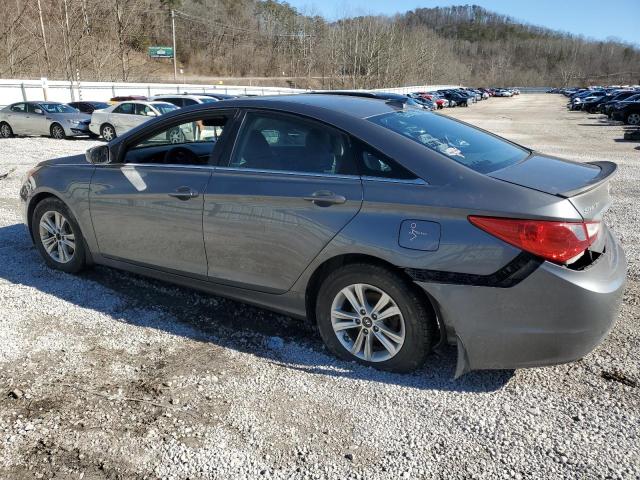 5NPEB4AC9DH561290 - 2013 HYUNDAI SONATA GLS GRAY photo 2