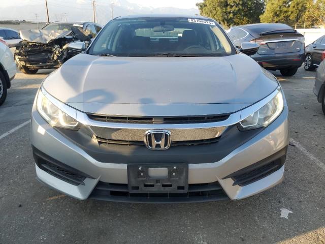 2HGFC2F70HH556464 - 2017 HONDA CIVIC EX SILVER photo 5