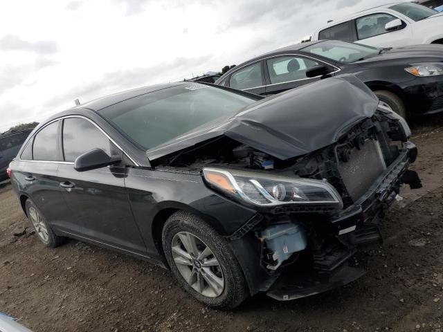 5NPE24AF4HH452977 - 2017 HYUNDAI SONATA SE BLACK photo 4