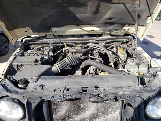 1J4HA5H1XBL598264 - 2011 JEEP WRANGLER U SAHARA BEIGE photo 11