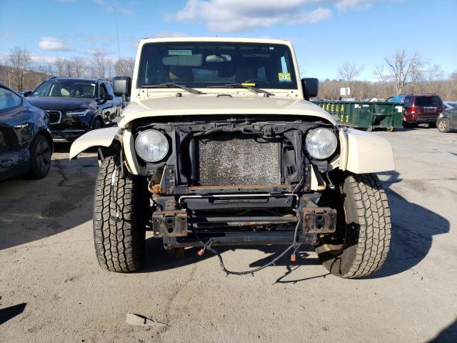 1J4HA5H1XBL598264 - 2011 JEEP WRANGLER U SAHARA BEIGE photo 5