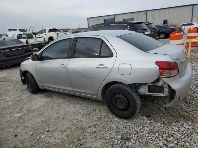 JTDBT923984021834 - 2008 TOYOTA YARIS SILVER photo 2