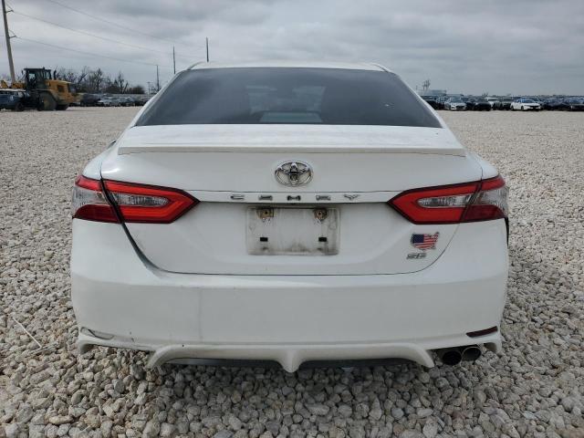 4T1B11HK4JU592445 - 2018 TOYOTA CAMRY L WHITE photo 6